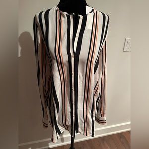 Blouse brand new. Boss